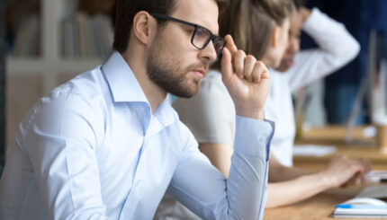 Occhiali per il computer: perché sono sempre più importanti