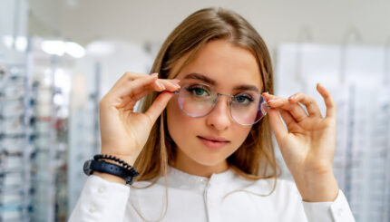 Gli occhiali da vista: accessori di stile oltre che funzionali